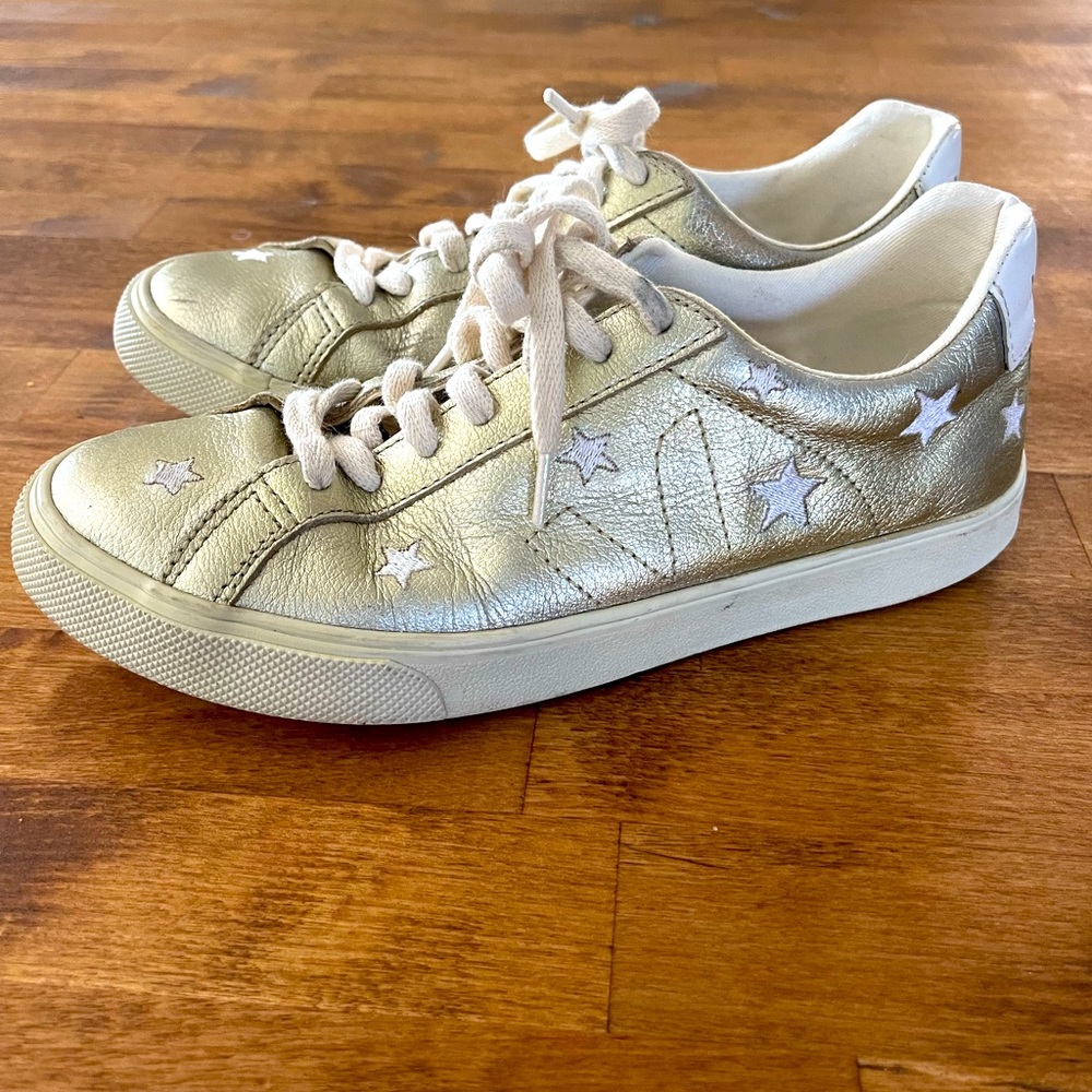 Madewell x Veja | Gold Metallic Leather Esplar Sneakers with Stars